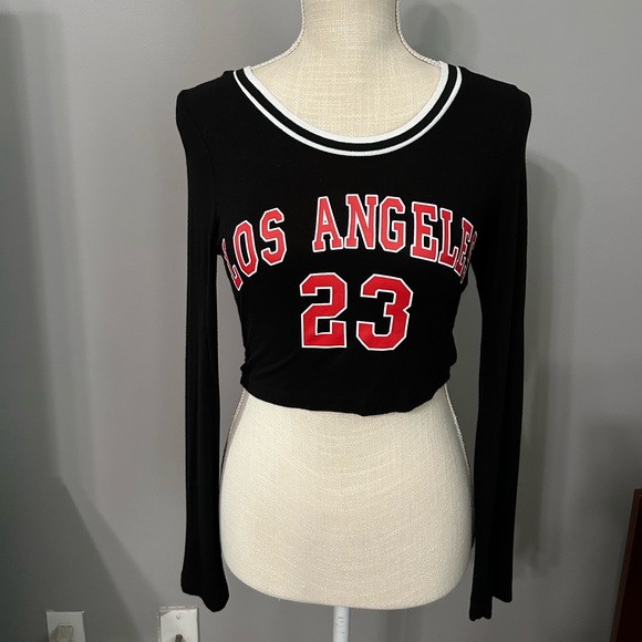 Like New Shein Woman’s Long Sleeve Crop Top Size M (6) - Picture 1 of 3